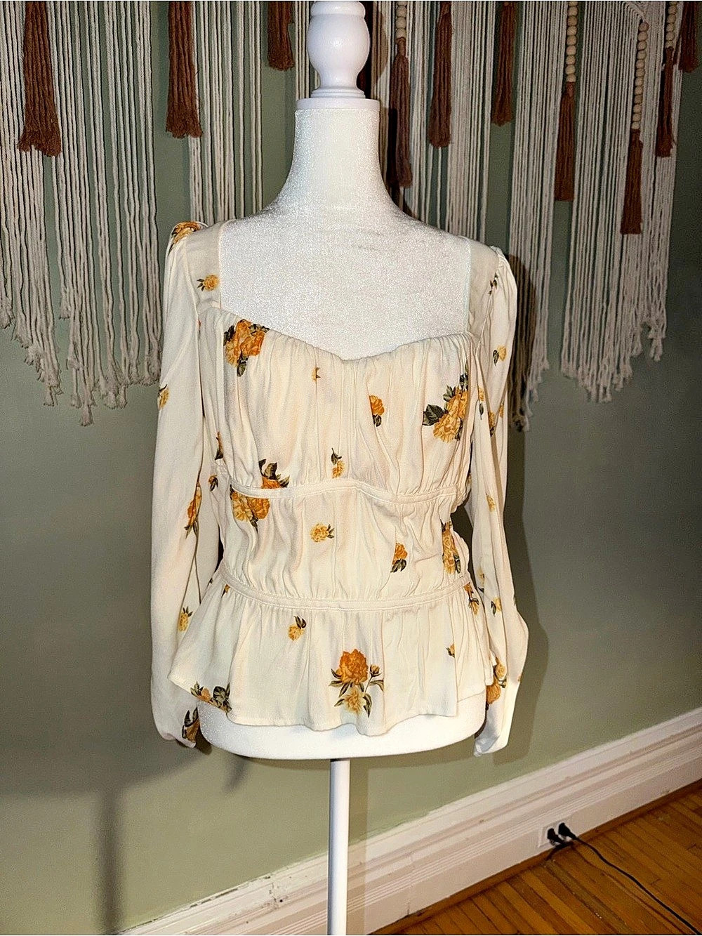 Reformation Plath Top Floral Peplum Blouse in Cream Size large - Picture 14 of 15